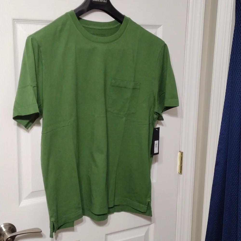 Banana Republic Authentic Crew Neck Supima Cotton Tee
